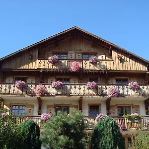 Les De La Griyotire Hotel